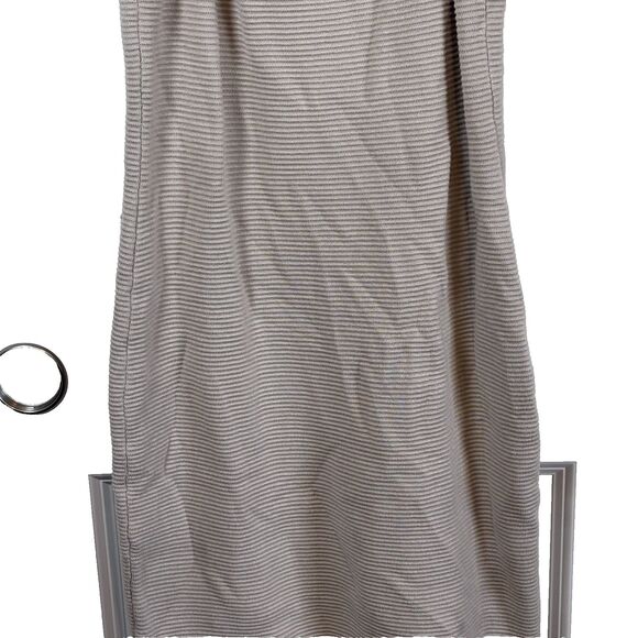 Abercrombie Fitch Knit Ribbed Sleeveless Mini Sweater Dress Chest Cutout Size ST - Picture 3 of 14
